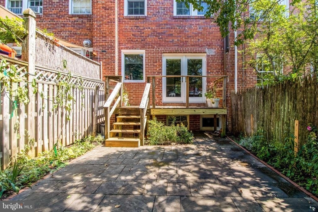 2224 Observatory Place Nw - Photo 8