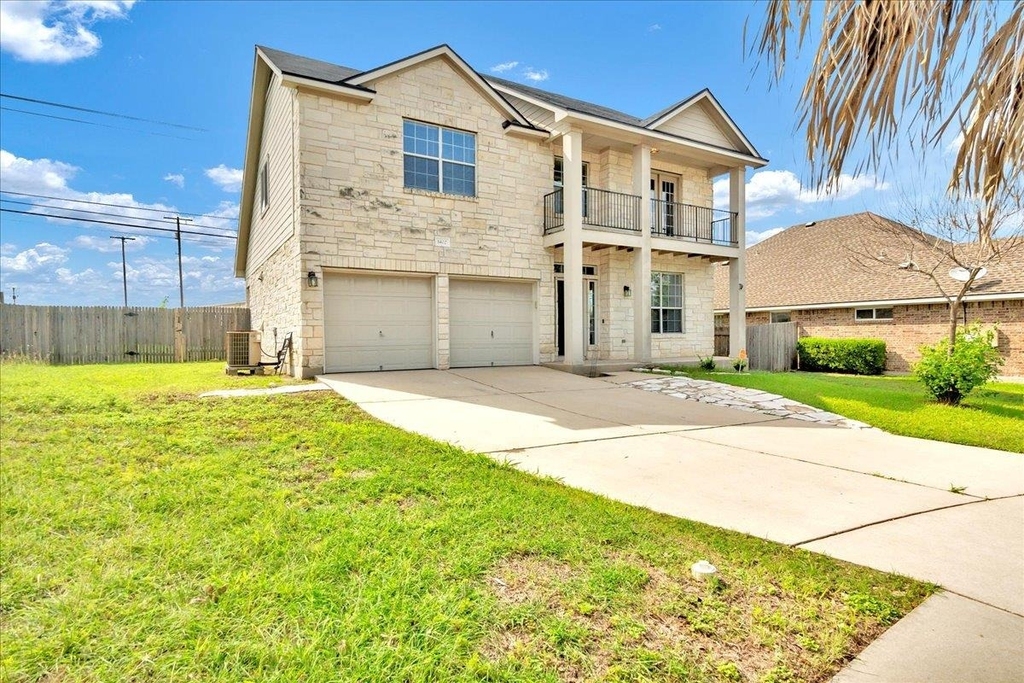 1402 Grafton Ln - Photo 1
