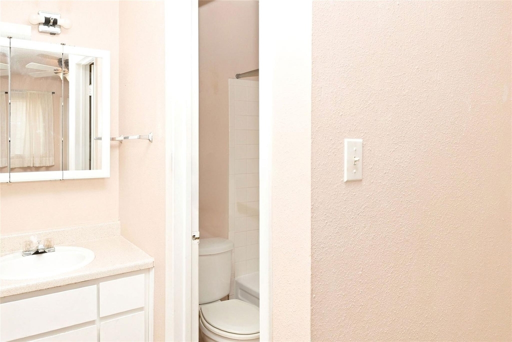 400 W 34th St - Photo 11