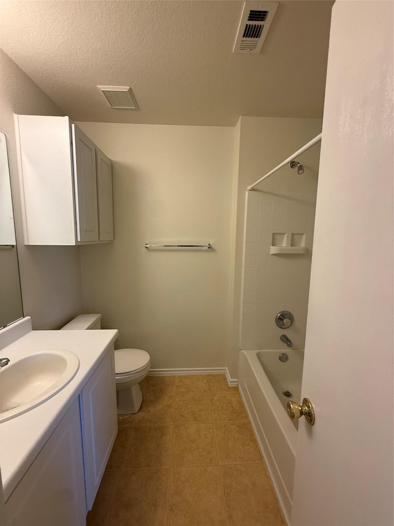 241 Carriage Way - Photo 13