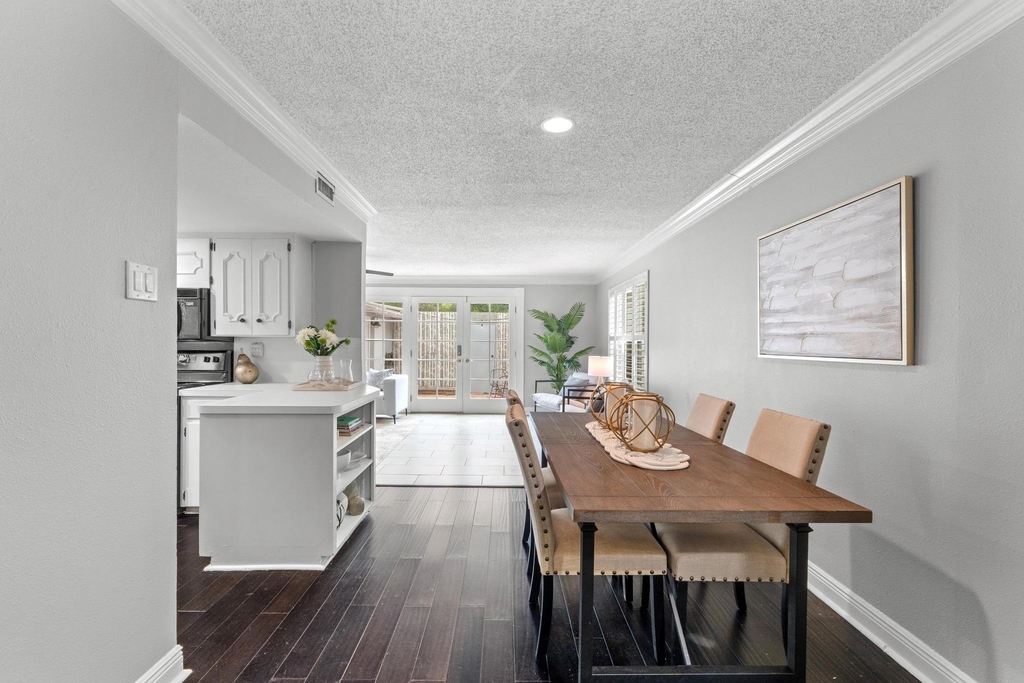 6109 Bullard Dr - Photo 17