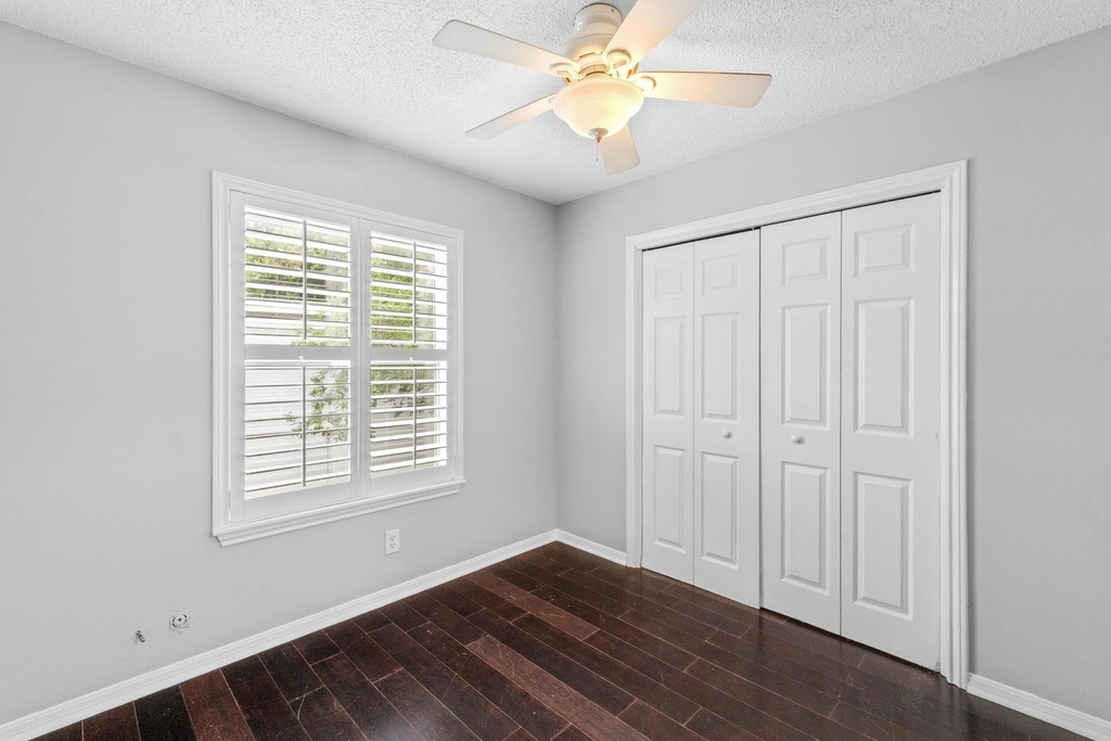 6109 Bullard Dr - Photo 26