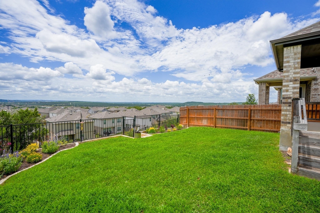 8009 Copper Prairie Bnd - Photo 32