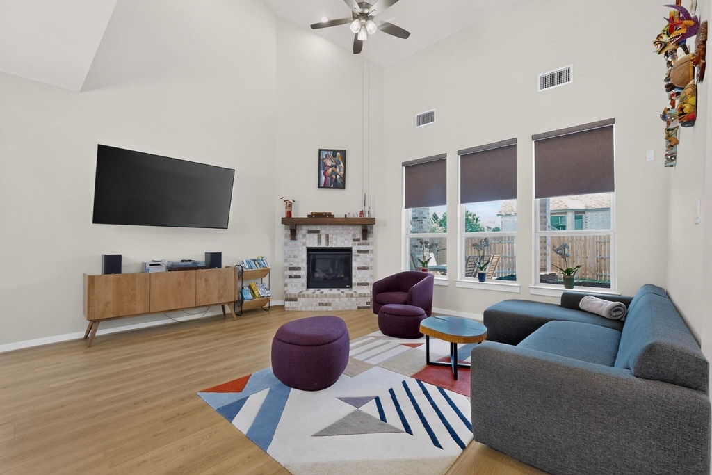 4010 Flowstone Ln - Photo 3