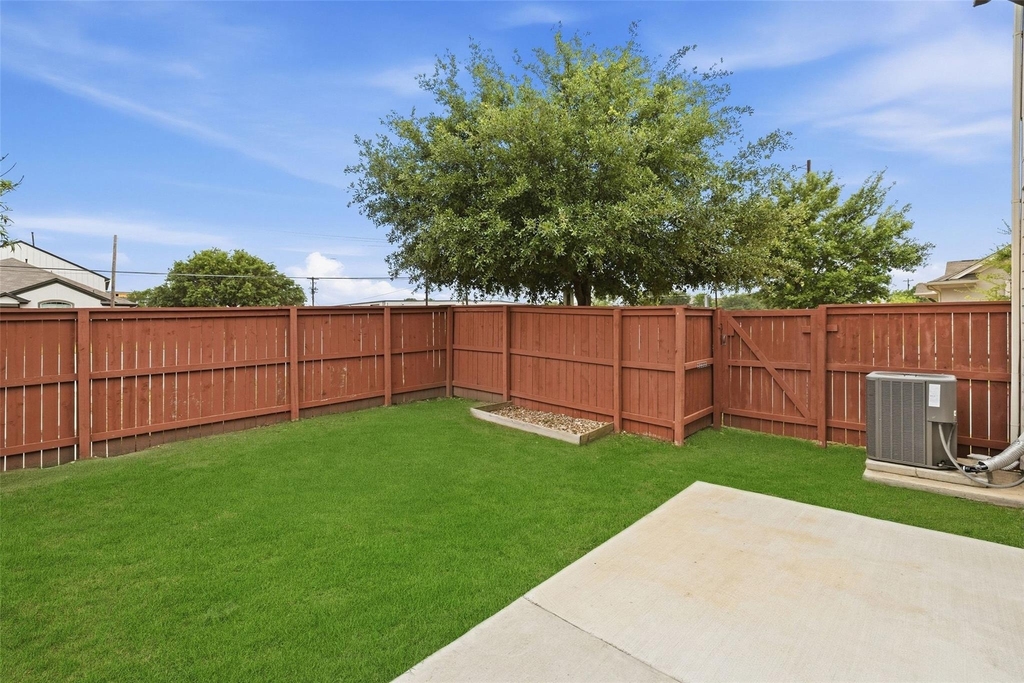 1615 Airedale Rd - Photo 38