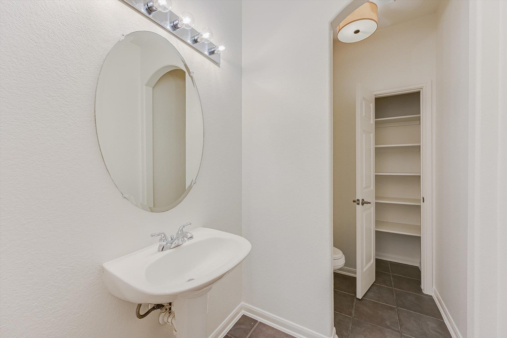 9316 Bavaria Ln - Photo 22