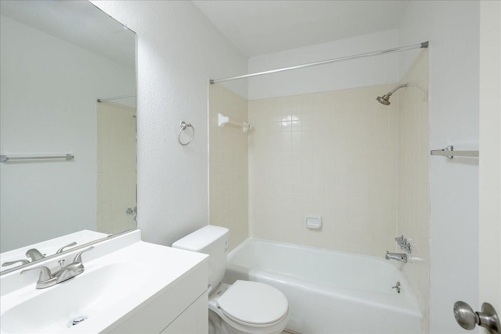 421 Fantail Loop - Photo 11