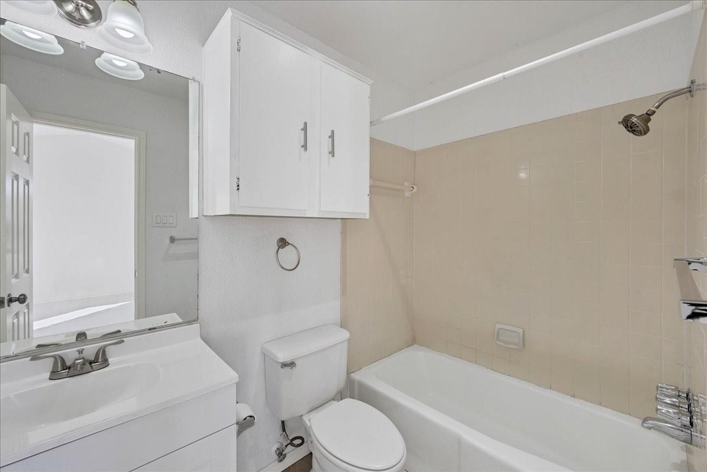 421 Fantail Loop - Photo 8