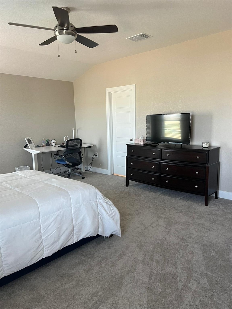 4600 Colmar Dr - Photo 14