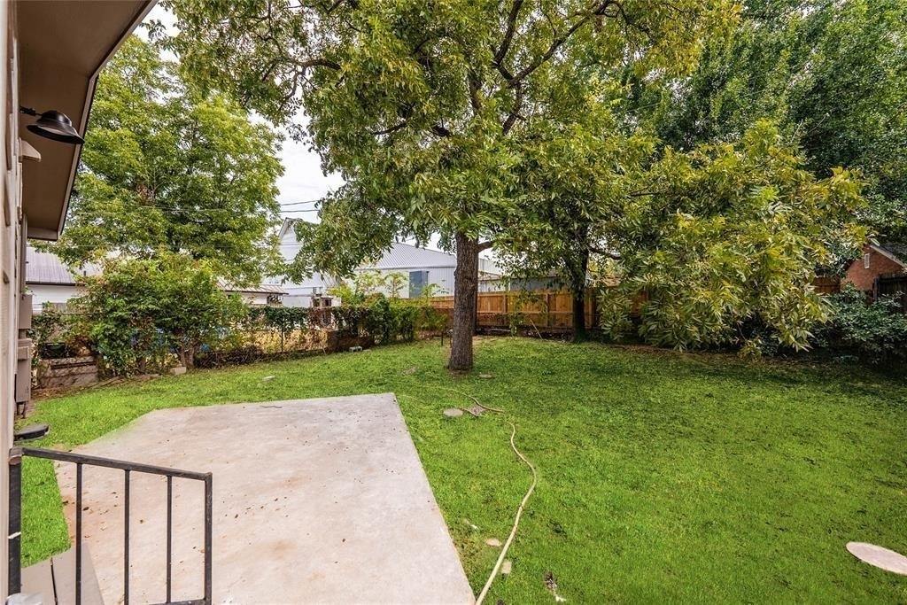 3103 E 16th St - Photo 24