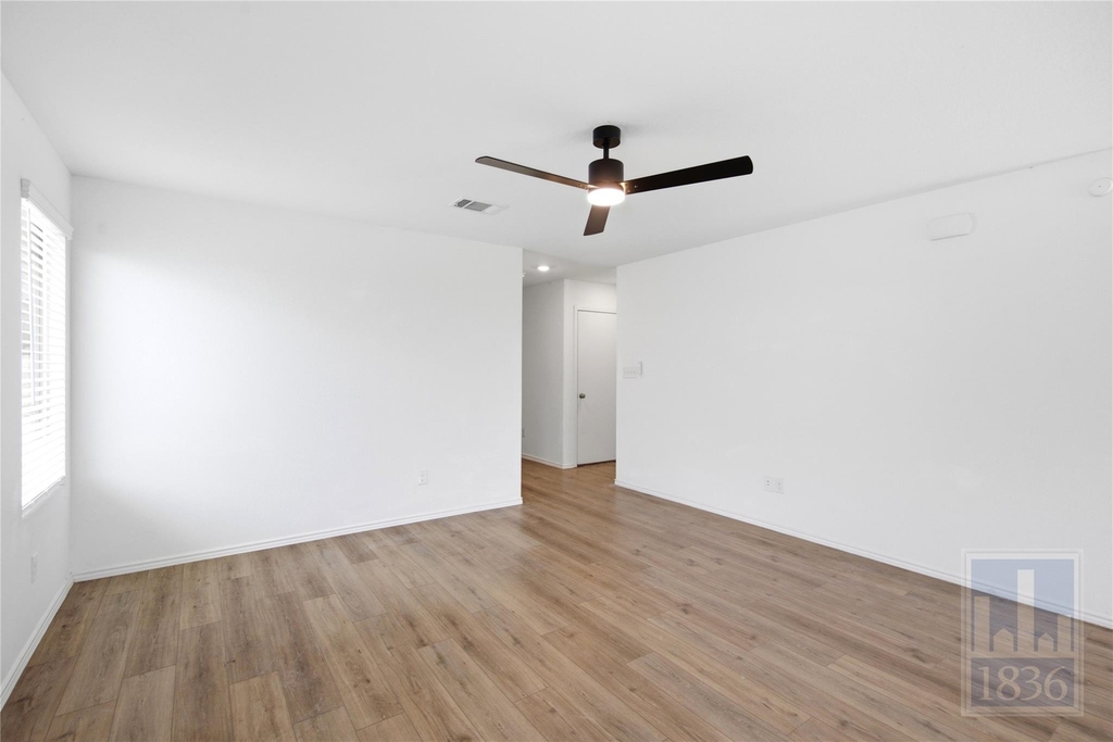 612 Clear Sky Dr - Photo 2