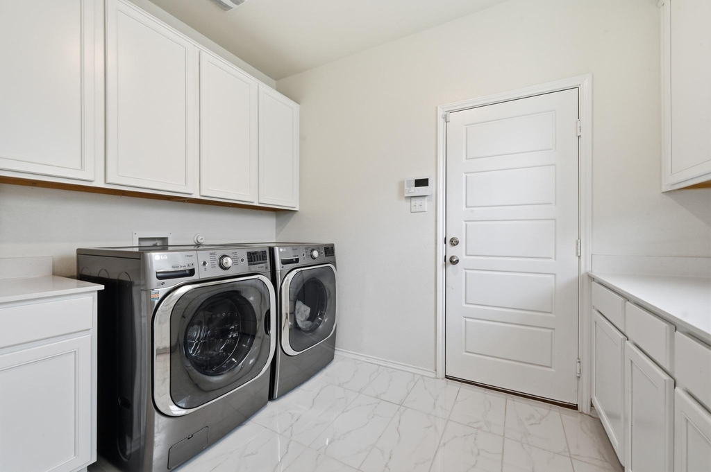200 Auburn St - Photo 17