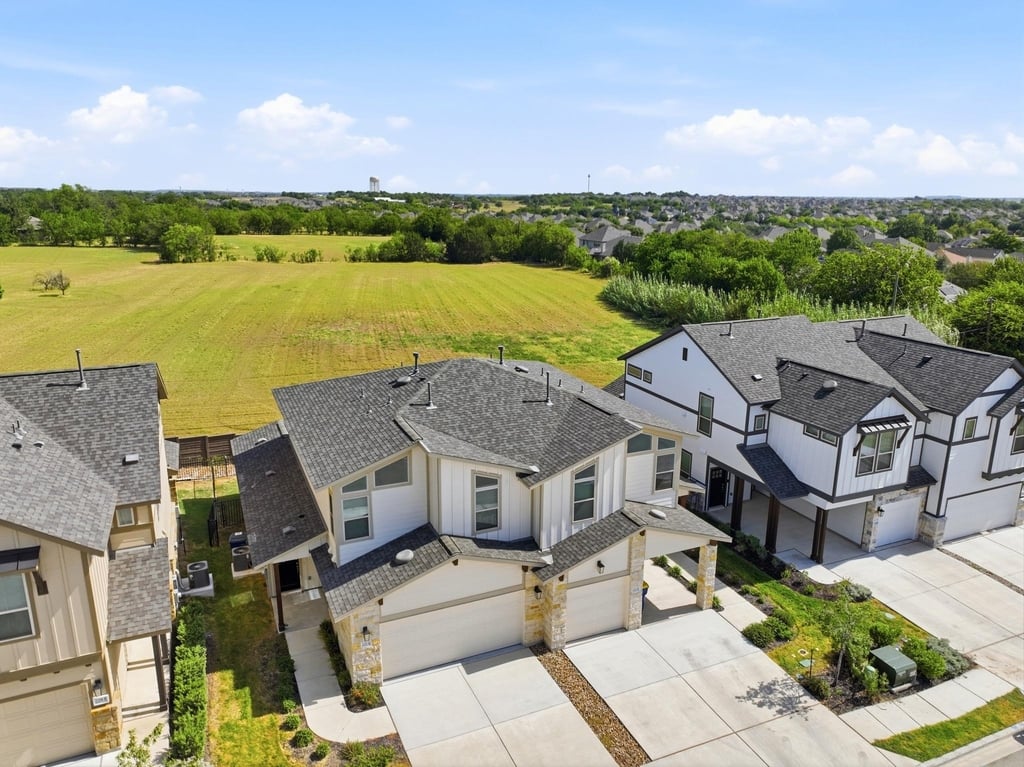 2210a Cornfield Dr - Photo 2