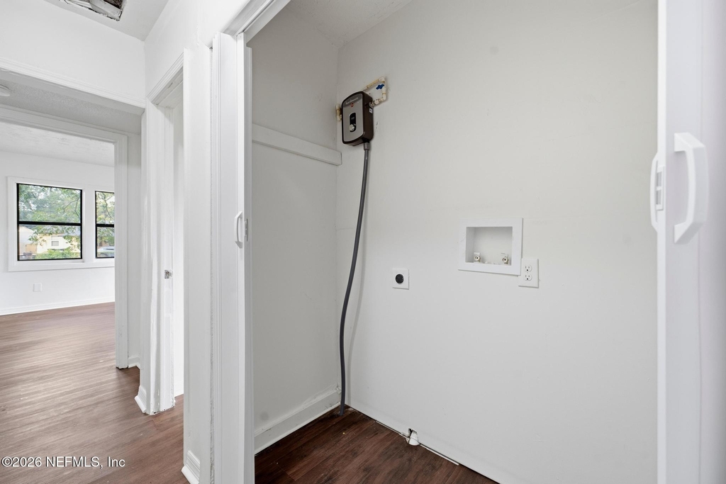 920 George Circle - Photo 15