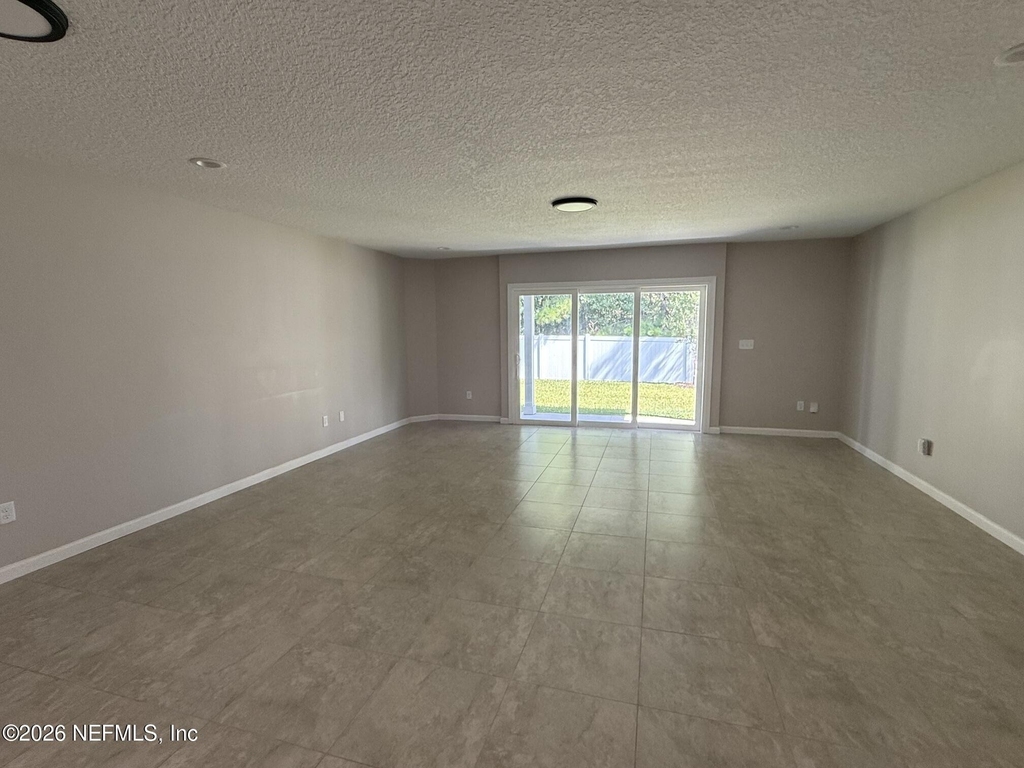 3228 Isabella Court - Photo 4