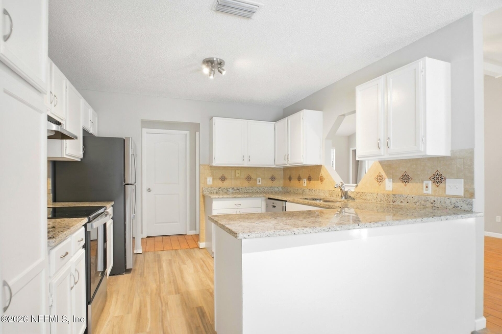 515 Fox Hollow Lane - Photo 3