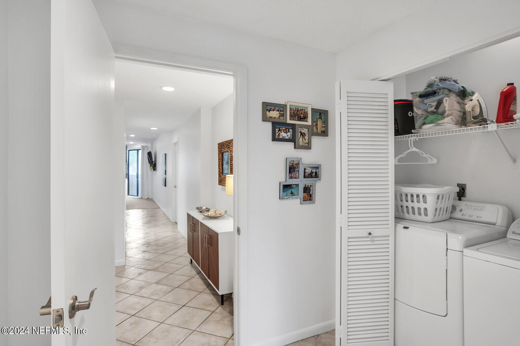 823 Spinnakers Reach Drive - Photo 5
