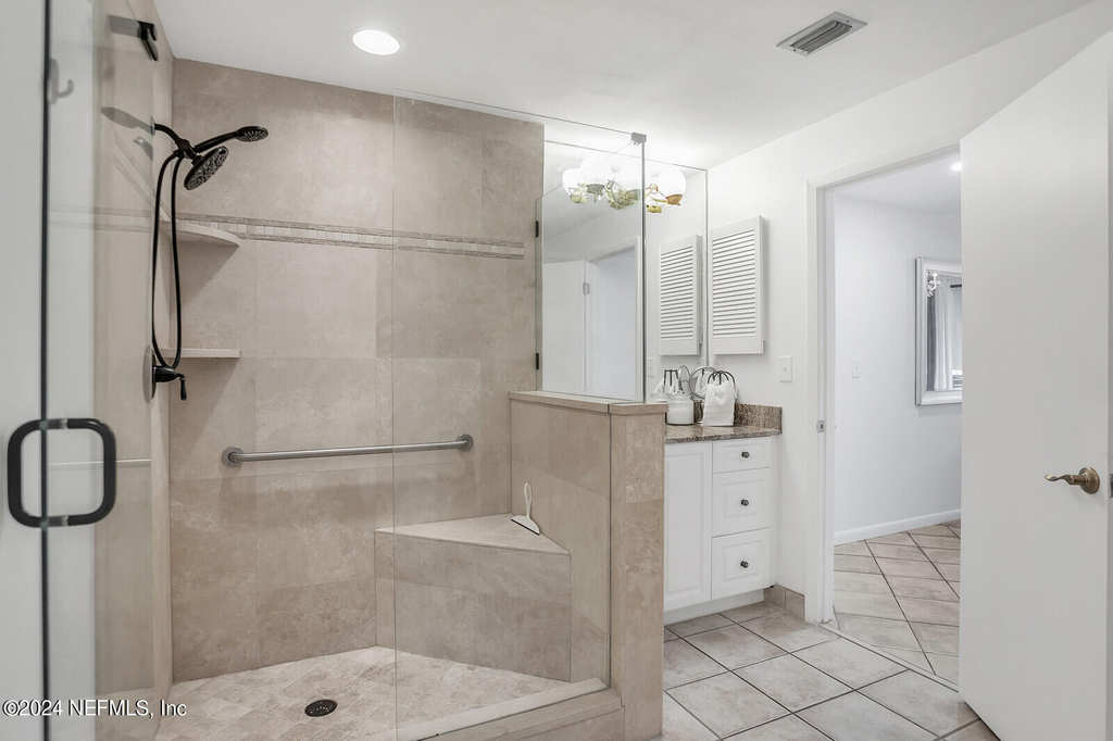823 Spinnakers Reach Drive - Photo 37
