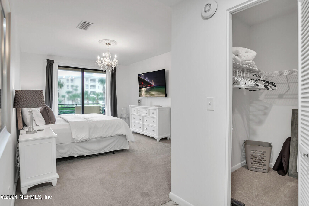 823 Spinnakers Reach Drive - Photo 33