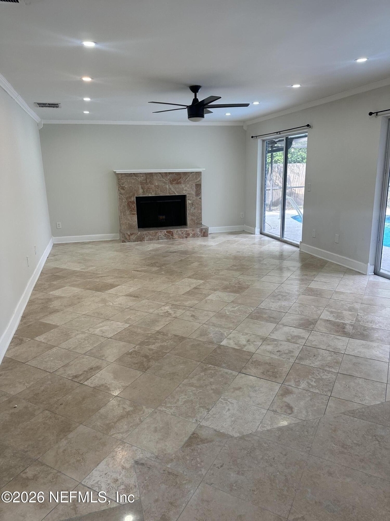 112 Granada Lane - Photo 5