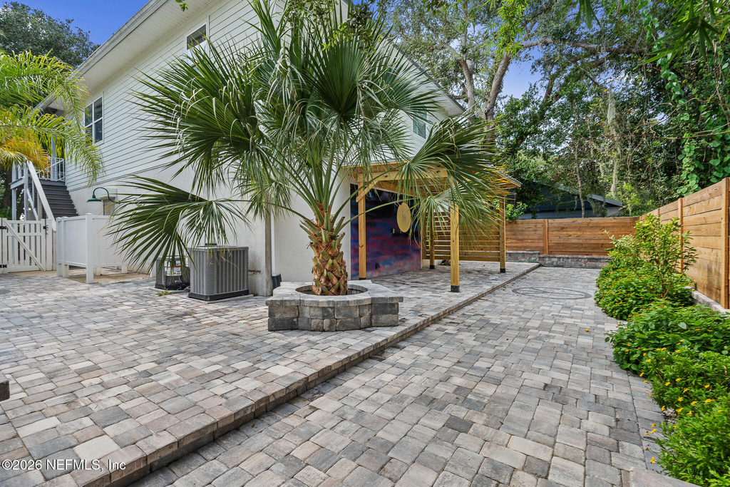 1708 Castile Street - Photo 38