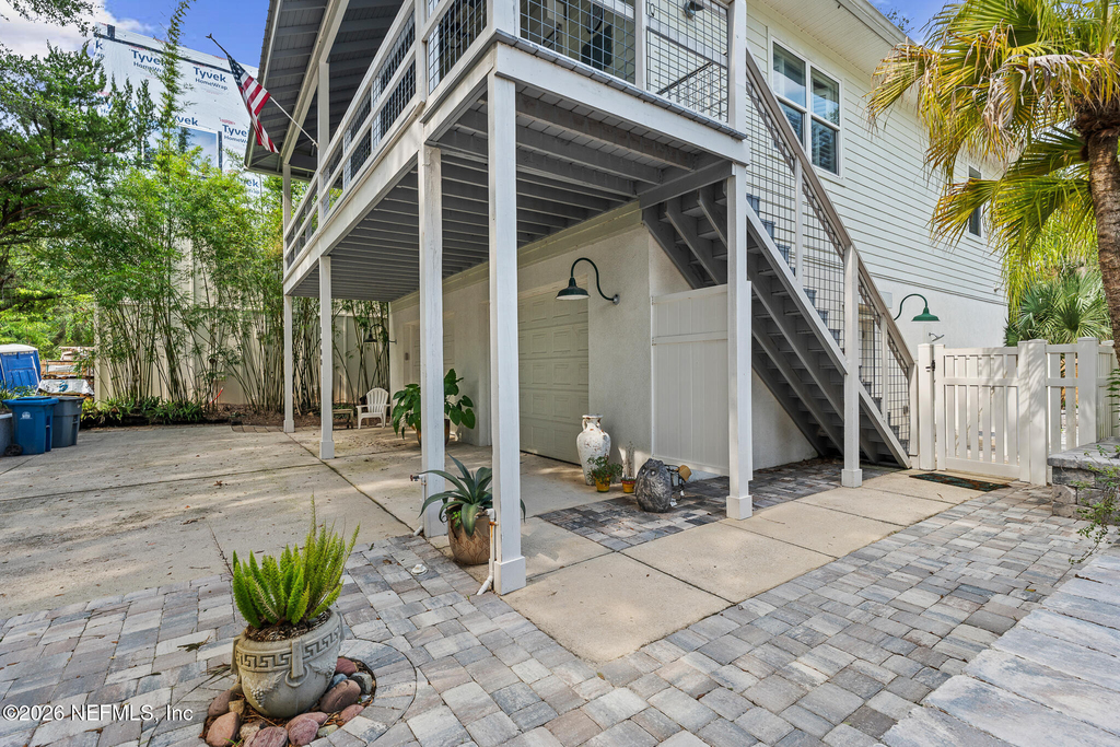 1708 Castile Street - Photo 2
