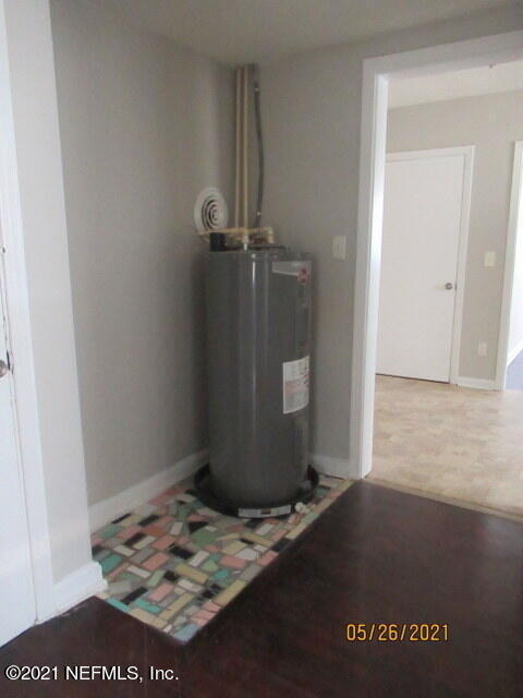 539 W 23rd Street - Photo 11