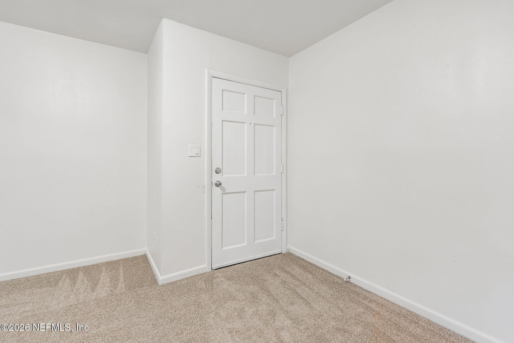 2775 Herschel Street - Photo 2