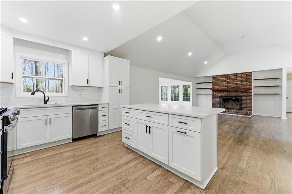 1715 Crestline Drive Ne - Photo 10