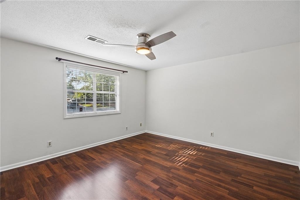 6900 Roswell Road - Photo 8