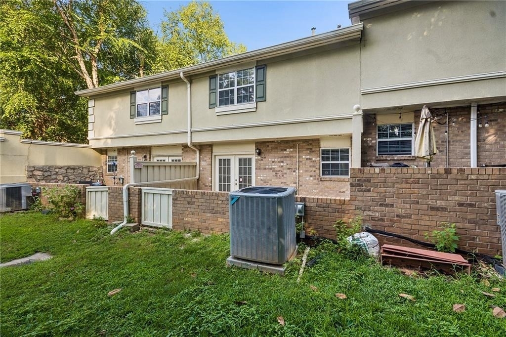 6900 Roswell Road - Photo 23