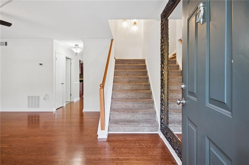 6900 Roswell Road - Photo 2