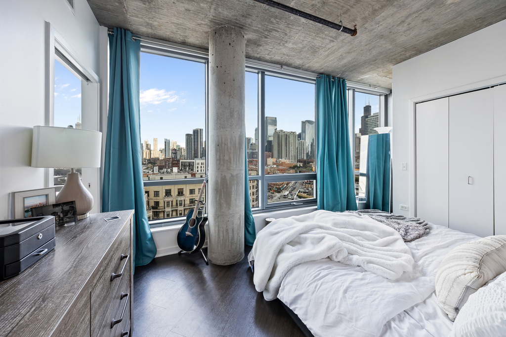 504 N Green Street - Photo 18