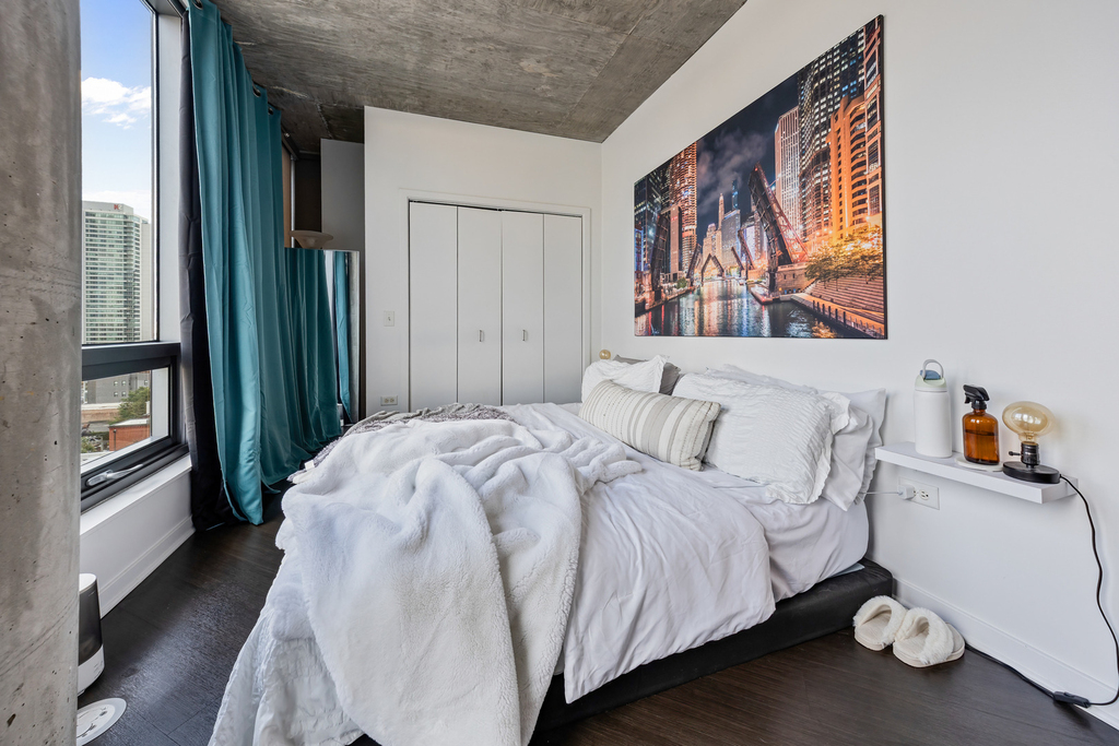504 N Green Street - Photo 17