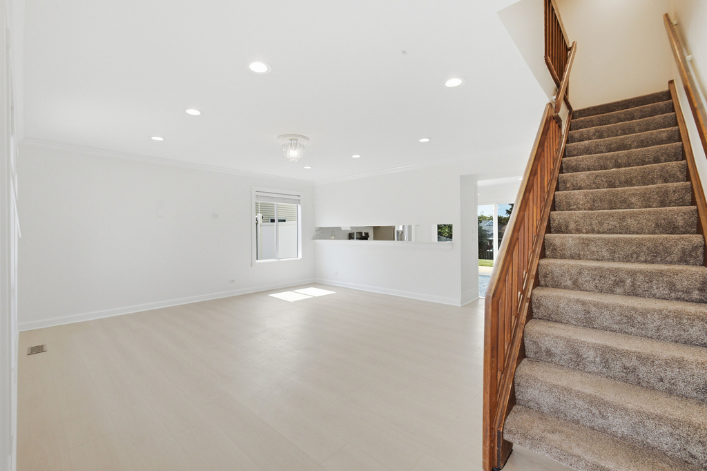 1320 Burns Drive - Photo 4