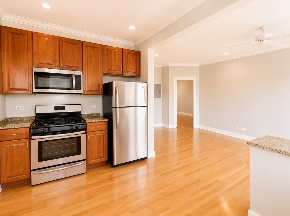 4964 N Spaulding Avenue - Photo 2