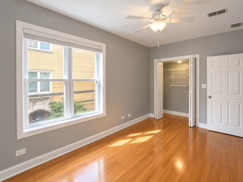 4964 N Spaulding Avenue - Photo 9