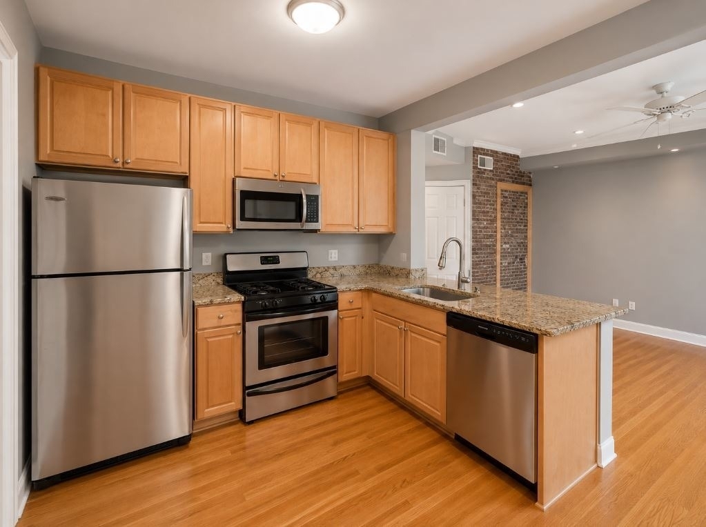 4964 N Spaulding Avenue - Photo 1