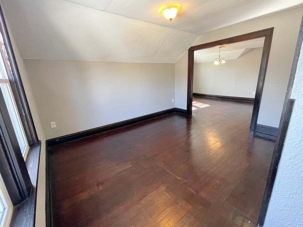 603 Mill Street - Photo 8