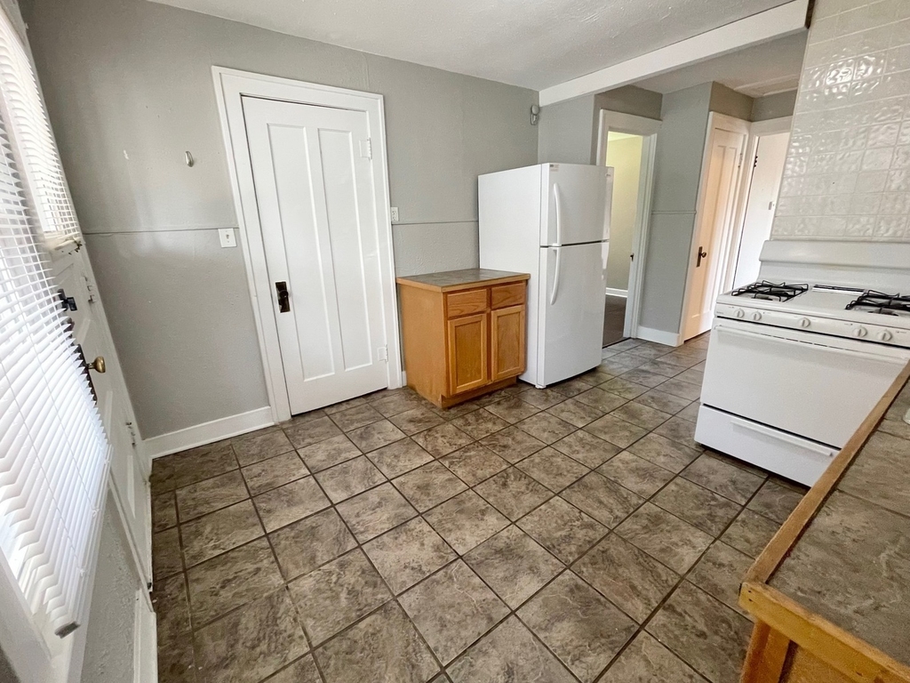 603 Mill Street - Photo 5