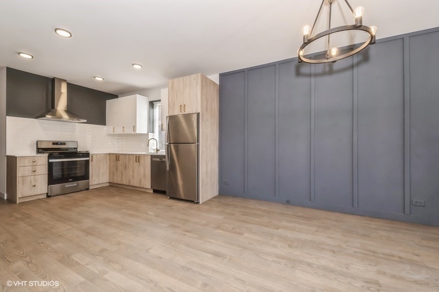 2620 W Rice Street - Photo 3