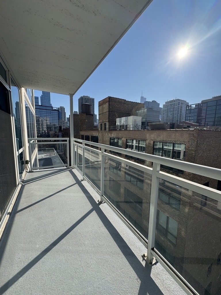 757 N Orleans Street - Photo 12