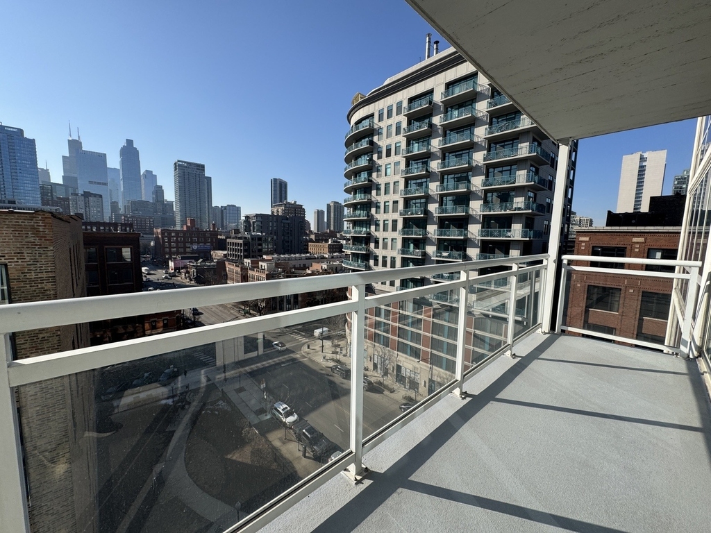 757 N Orleans Street - Photo 13