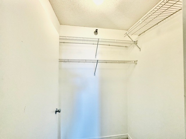 512 N Mcclurg Court - Photo 14