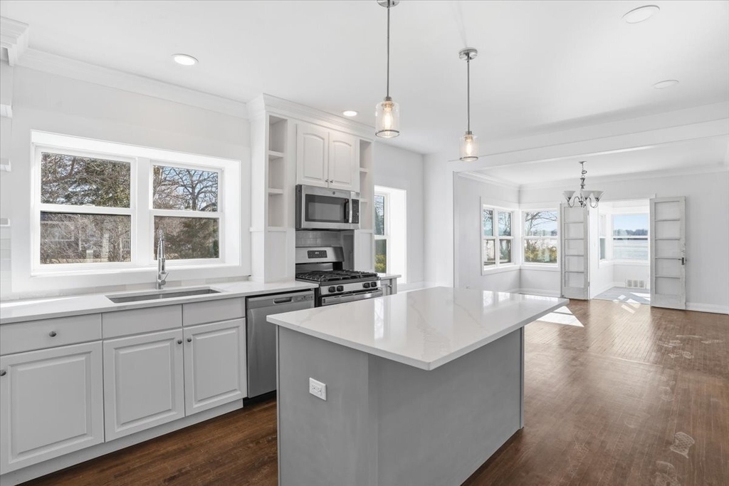 297 E Lakeview Avenue - Photo 5
