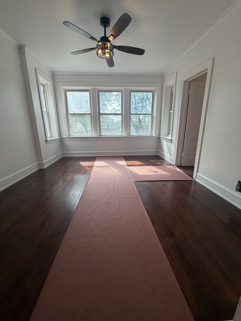 8119 S South Shore Drive - Photo 2