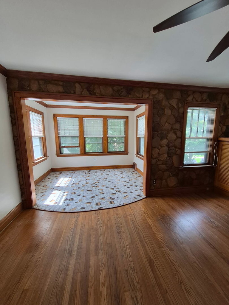 9002 Sheridan Avenue - Photo 15