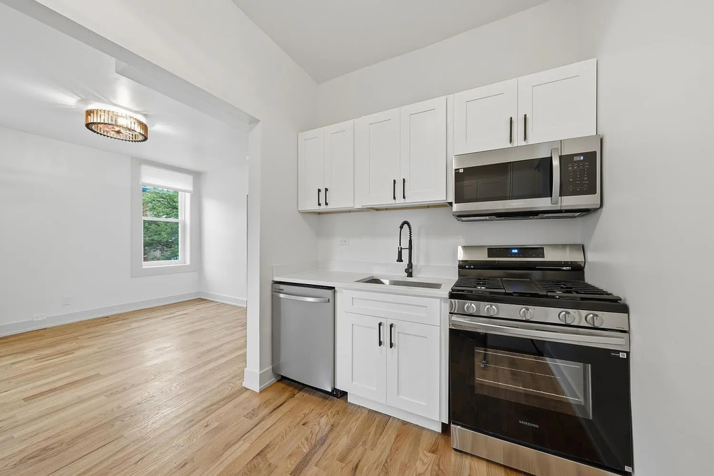 1514 W Fry Street - Photo 7
