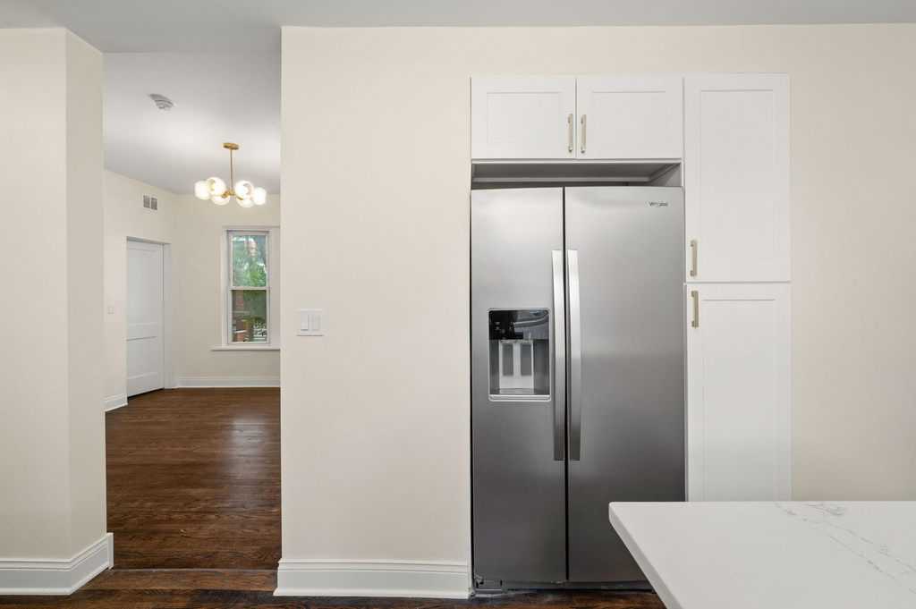 1338 W Hollywood Avenue - Photo 3