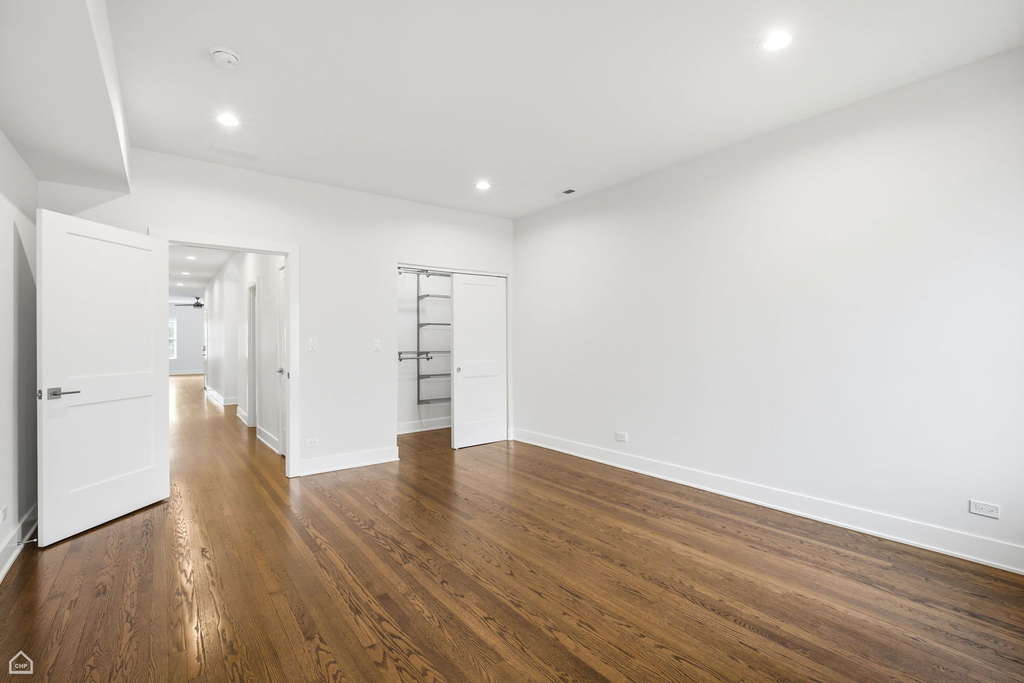 6914 N Sheridan Road - Photo 18